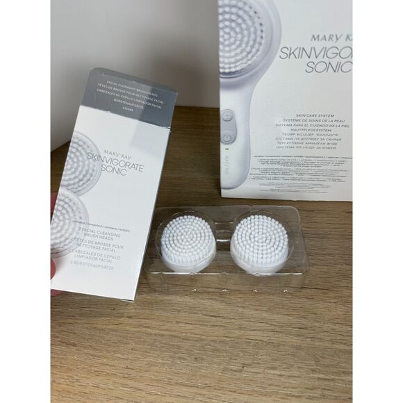 Mary Kay Skinvigorate Sonic Facial Cleansing Brush Head Skin Care System - Picture 9 of 11